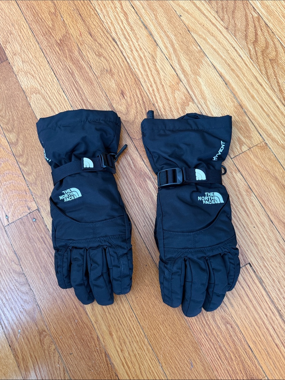The North Face Hyvent Women’s Snowboard/Ski Gloves